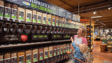 INTERSPAR Austria trials filling stations for organic food products