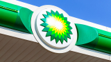 BP raises $500mn in sale of property leases for UK sites 