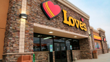 Love’s Travel Stops to deploy robotic smoothie kiosks