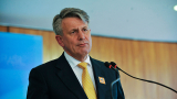 Van Beurden steps down as Shell CEO, renewables boss Wael Sawan takes charge 