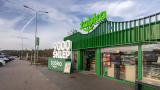 Żabka opens 9,000th store in Polish motorway station