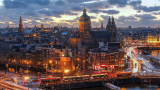 The Flying Dutchmen: Impact of a strong EV network in the Netherlands