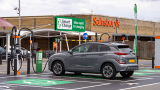 Sainsbury’s reaches 500 ultra-rapid EV charging hubs