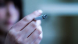 U.S. states debate raising legal smoking age