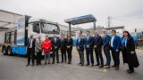Walmart Chile y Copec inauguran hidrolinera para camiones pesados
