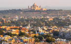 Essar, RIL capture 3% of India's fuel market