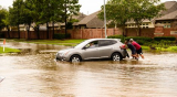 USA: Fuel prices surge as Hurricane Harvey knocks out refineries