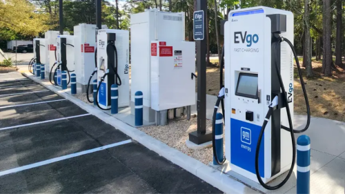 EVgo, Regency expand partnership with 400 new EV charging stalls