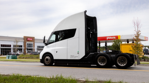 Pilot and Tesla switch on first Megacharger Truck Site