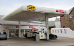 JET and SPAR UK open first of many dual branded gas stations