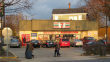 USA: Federal agents raid 100 7-Eleven stores for illegal workers 